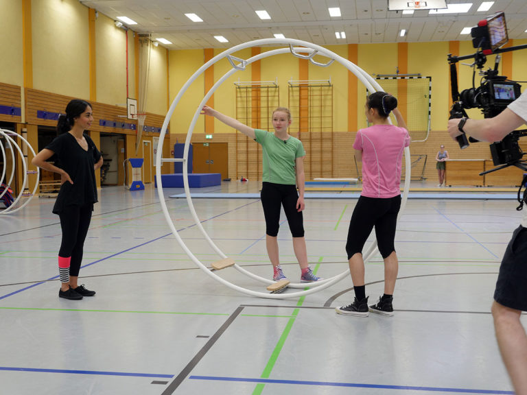 KIKA Fernsehteam bei den Rhönradturnern vom TV Moorrege