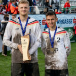 2021_WM_U18_Siegerehrung_Jannis Wethling + Hannes Himmelhan_Foto_ChKadgien_01_Aug_JEPG