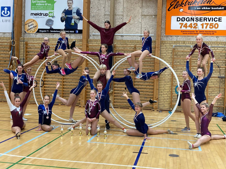 Rhönradturner:innen erfolgreich in Dänemark