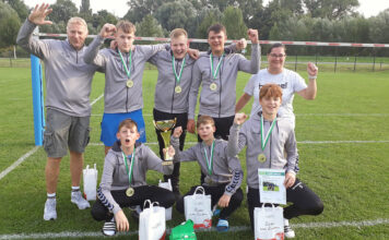 Bild von oben links: Trainer Jan Kröger, Kevin Propp, Lasse Möller, Vincent Stier, Trainerin Stefanie Stier Unten: Kjell Duis, Julius Mohr und Tjorven Kröger es fehlt Melina Thomas