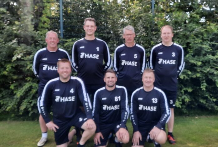 Mannschaftsfoto Faustball Männer 35 Gnutz