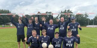Faustballer Mannschaftsfoto Team Schleswig
