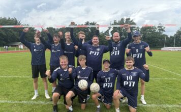 Faustballer Mannschaftsfoto Team Schleswig