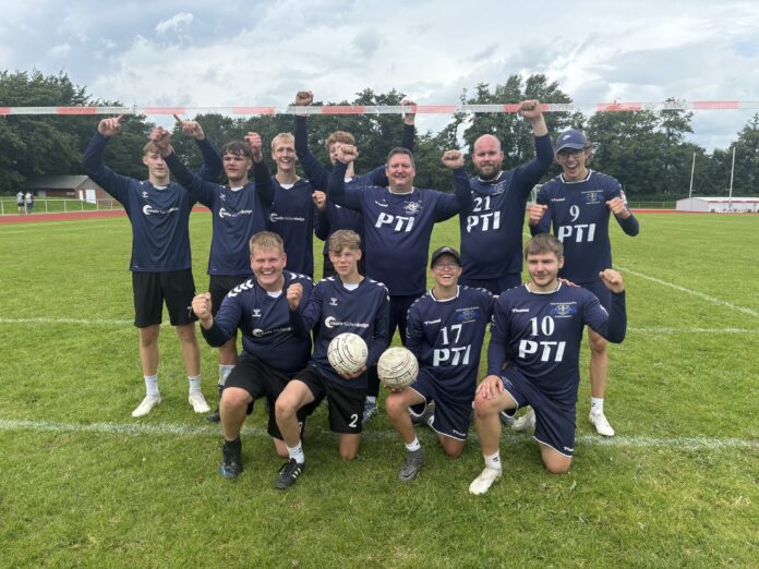Faustballer Mannschaftsfoto Team Schleswig