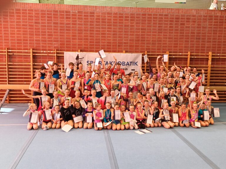 Landesmeisterschaften der Sportakrobatik: Erfolgreicher Wettkampf in Kiel