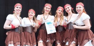 Tanzteam des Harrisleer Tanzvereins in der Altersgruppe 18+