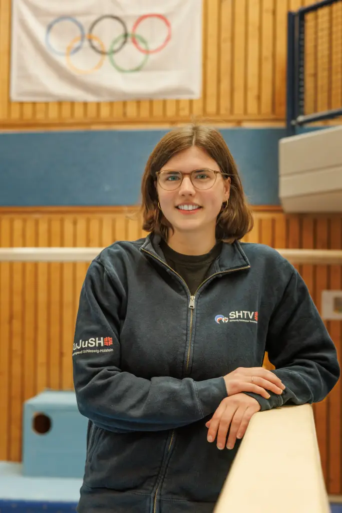 Portrait von Kathrin Fudickar im Landesstützpunkt Turnen Kiel