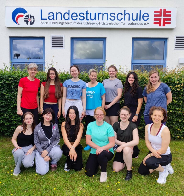 Die Teilnehmenden am Prüfungswochenende der Lizenzausbildung Gymnastik/Rhythmus/Tanz