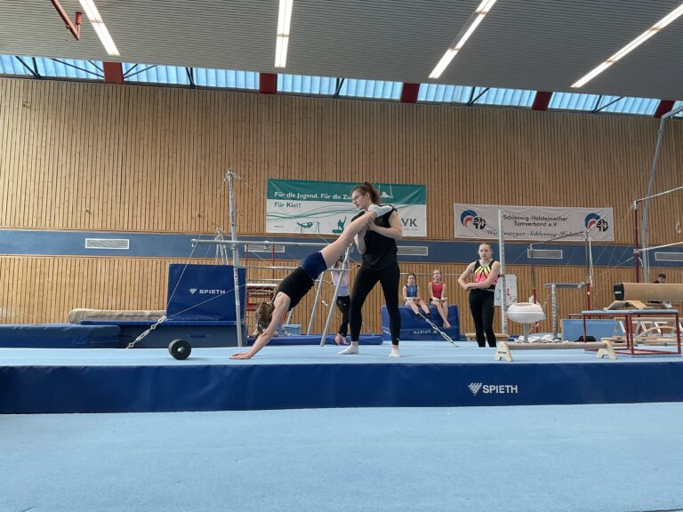 Coaches Corner wird größer – Jetzt auch für das männliche Gerätturnen!