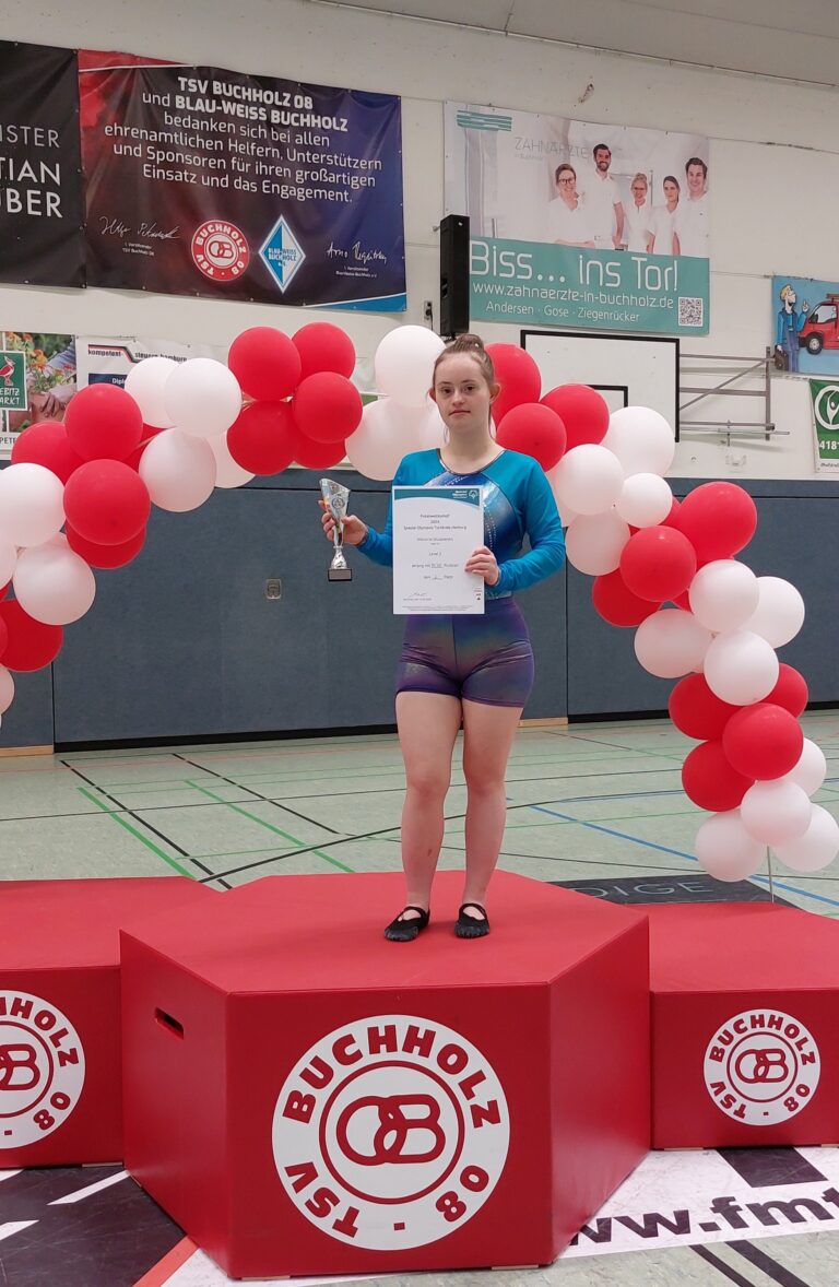 Turnerin aus Schleswig-Holstein bei Special Olympics Wettbewerben