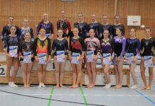 Landeseinzelmeisterschaften LK2 der Frauen Turnerinnen in Turnhalle