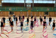 SHTV-Training zum Saisonstart Turnerinnen mit Band